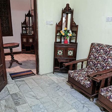Crown Hotel Zanzibar Luaran gambar