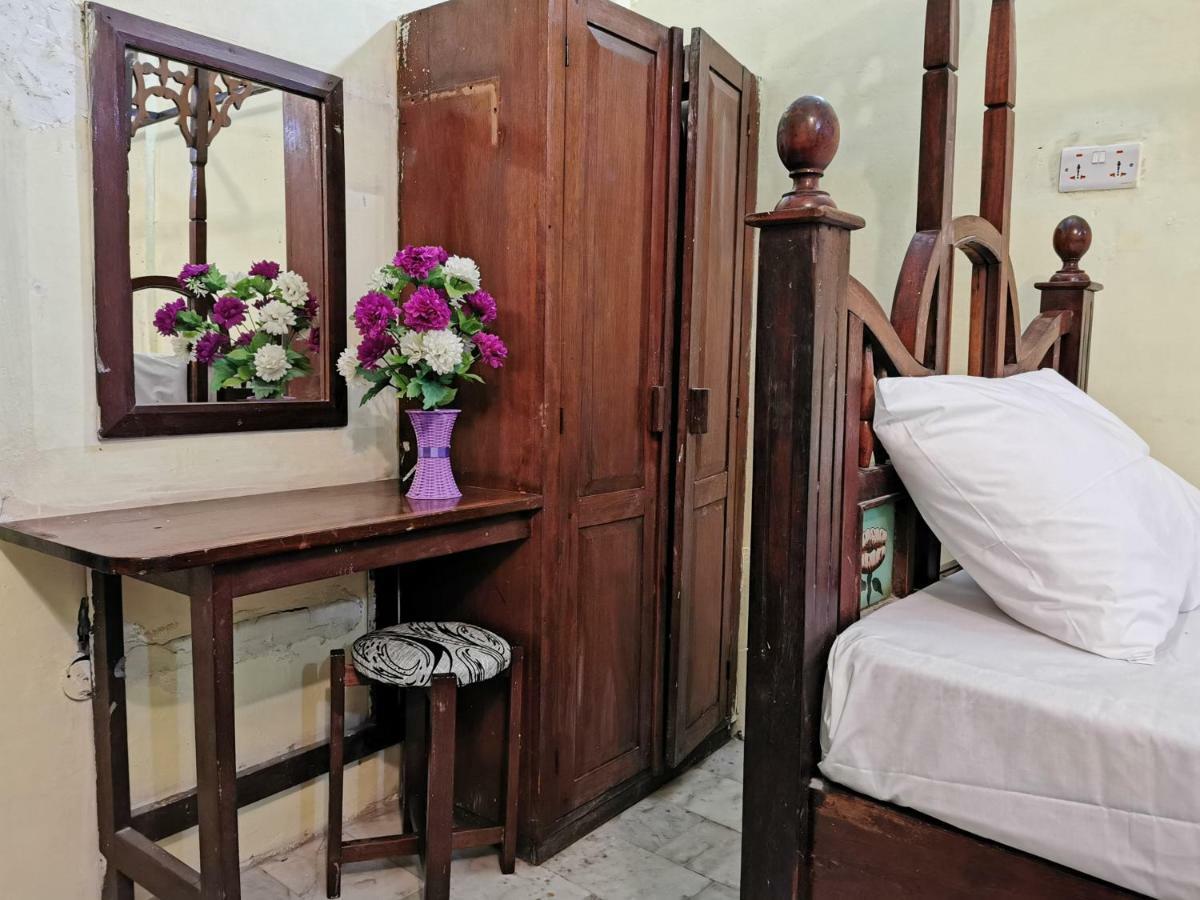 Crown Hotel Zanzibar Luaran gambar