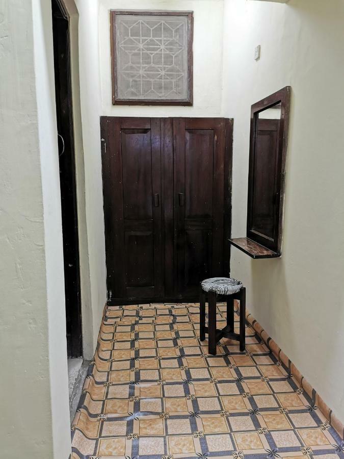 Crown Hotel Zanzibar Luaran gambar