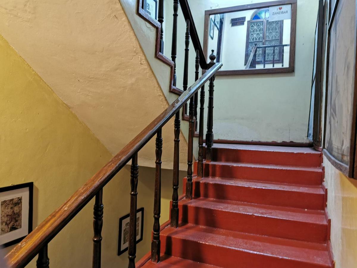 Crown Hotel Zanzibar Luaran gambar