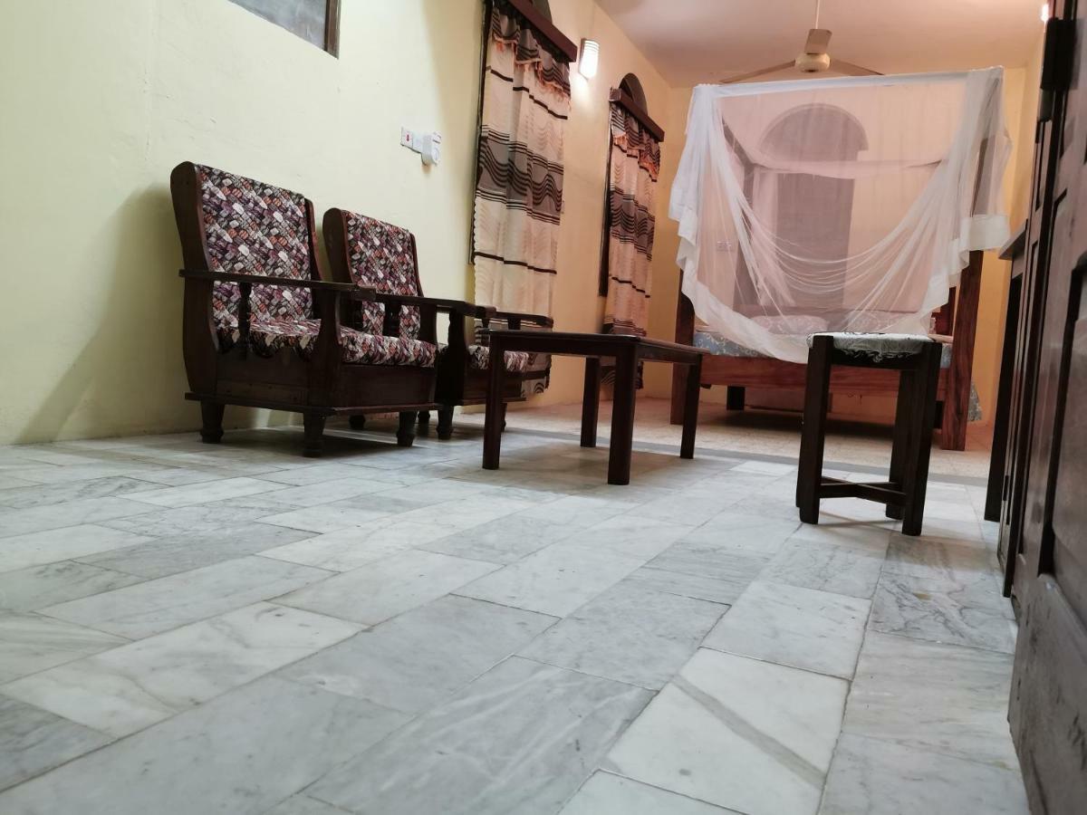 Crown Hotel Zanzibar Luaran gambar