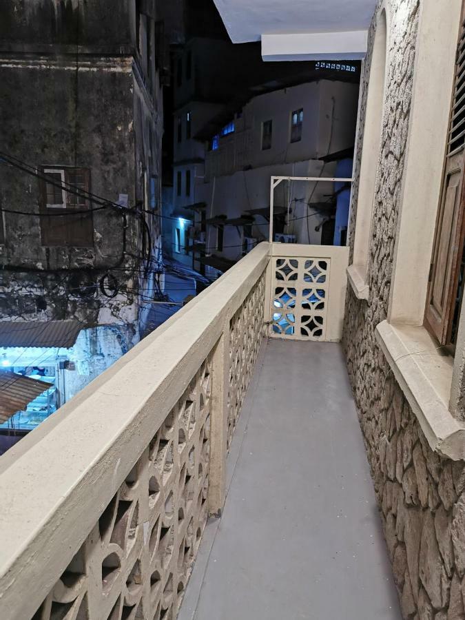 Crown Hotel Zanzibar Luaran gambar